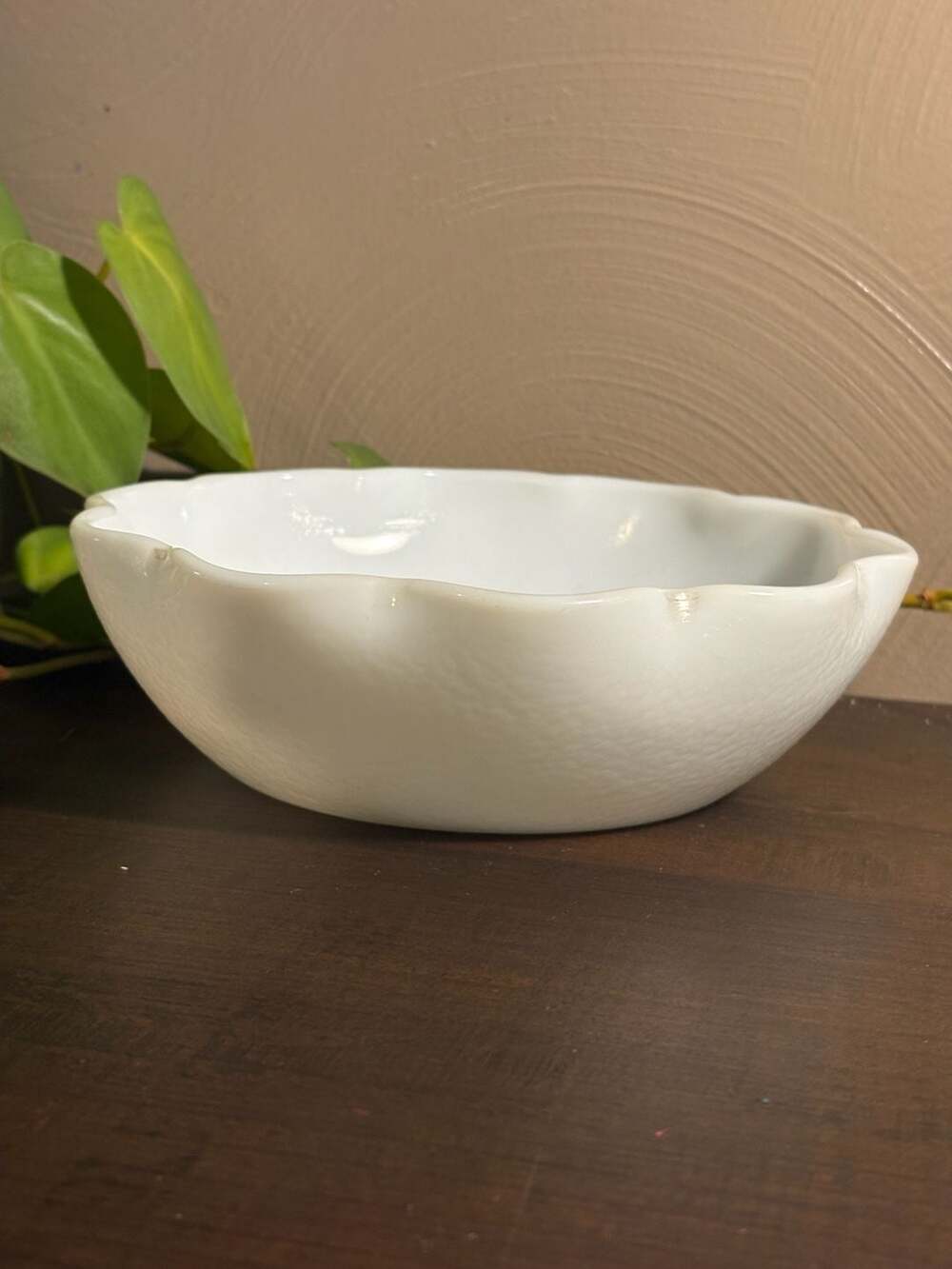 Jars France Plume White Pearl Scalloped Pasta Bowl